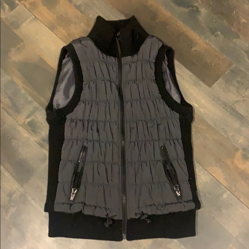 Calvin Klein vest size small